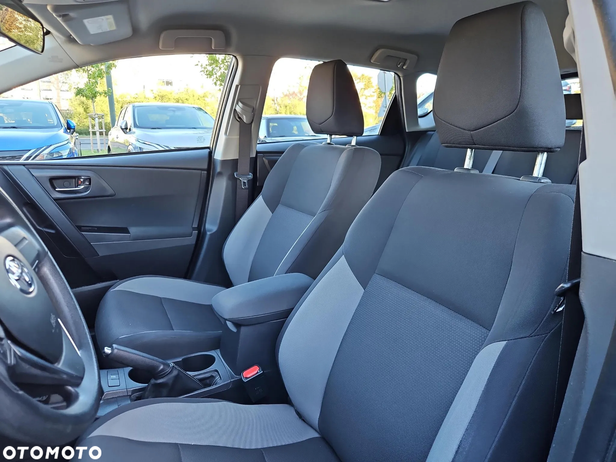 Toyota Auris 1.6 Active - 11