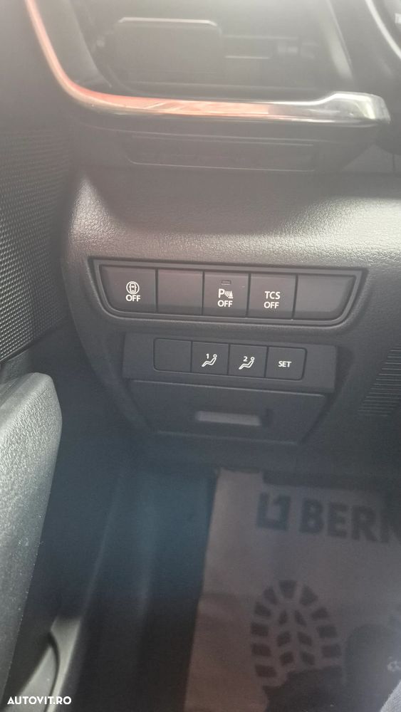 Mazda MX-30 e-SKYACTIV EXCLUSIVE-LINE - 36