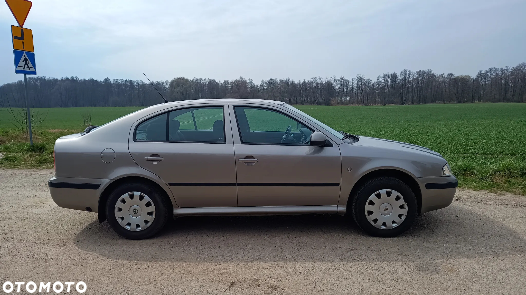 Skoda Octavia 1.6 Tour - 3