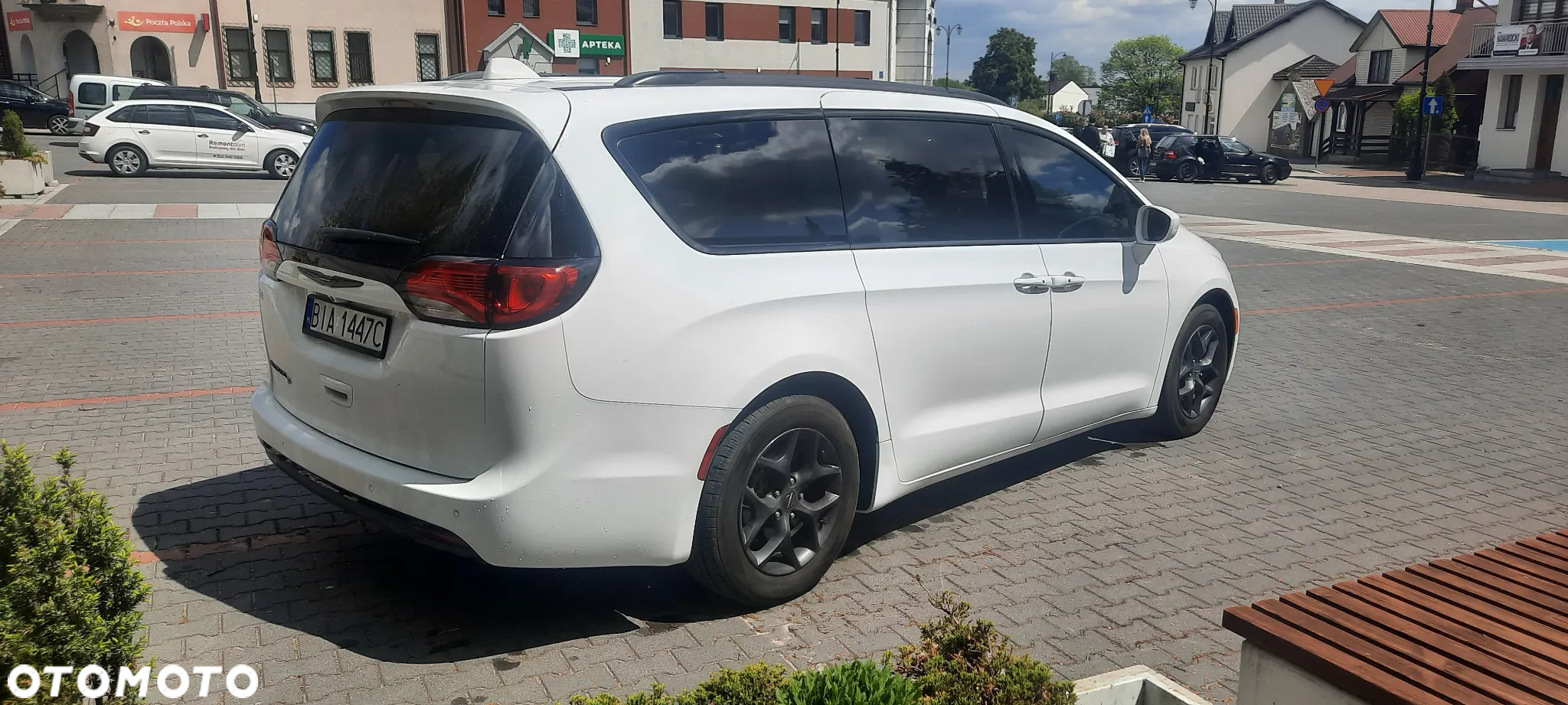 Chrysler Pacifica - 17