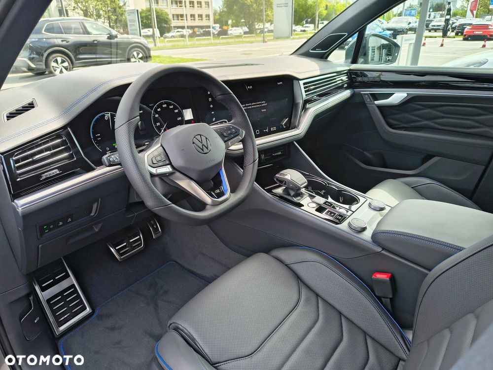 Volkswagen Touareg - 14
