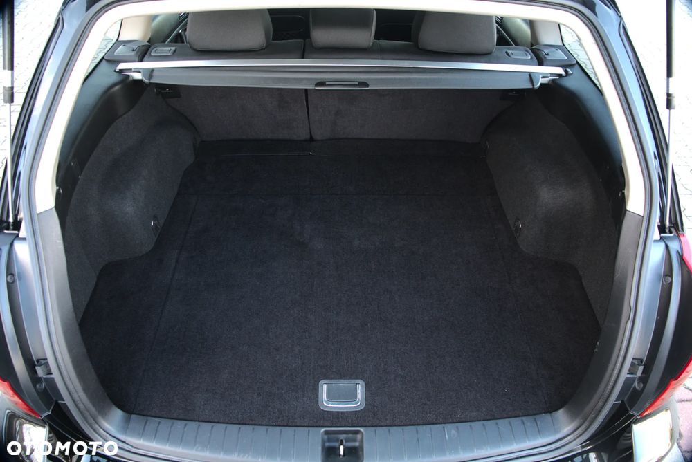 Subaru Outback 2.5 - 12