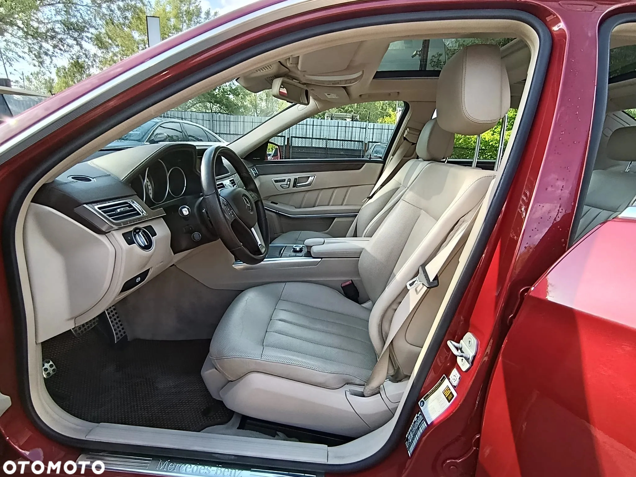Mercedes-Benz Klasa E 400 7G-TRONIC Avantgarde - 28