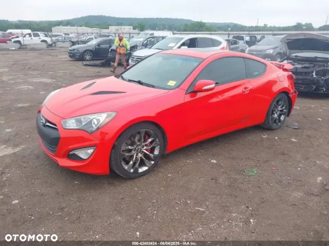 Hyundai Genesis Coupe 3.8 V6 Executive - 2