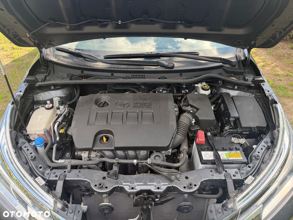 Toyota Corolla 1.6 Premium - 5