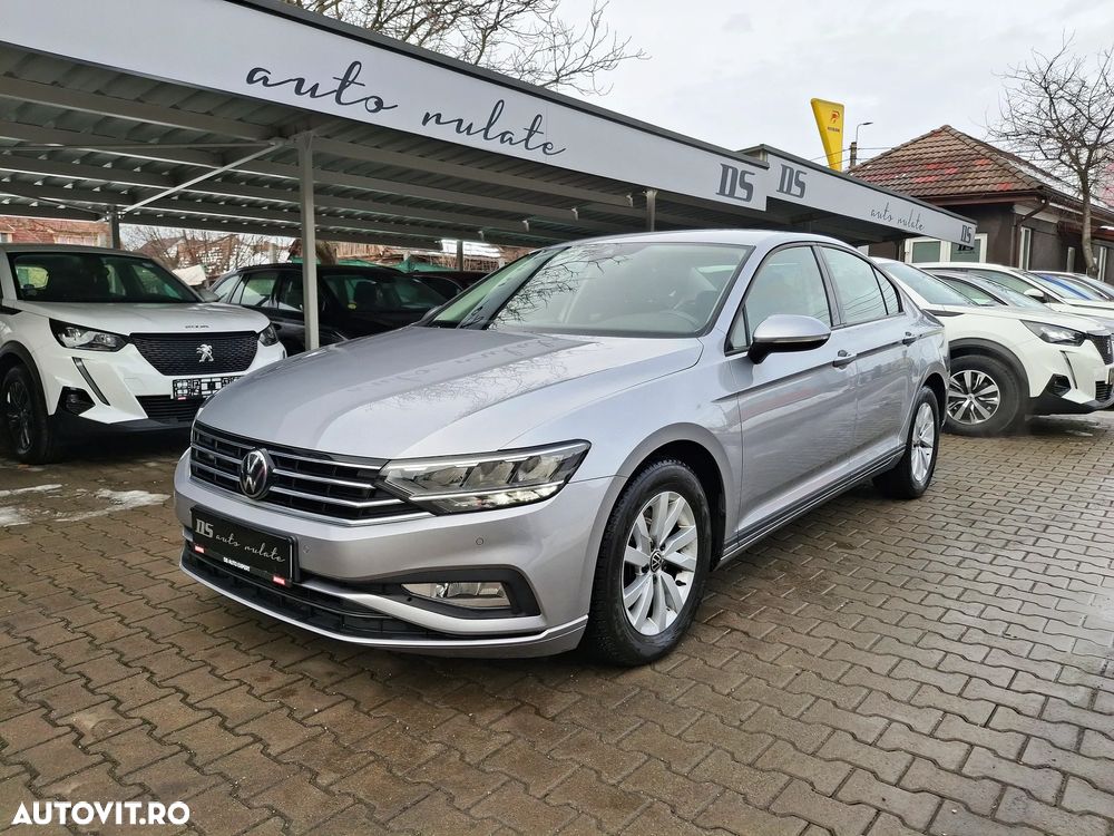 Volkswagen Passat 2.0 TDI DSG Advance - 1