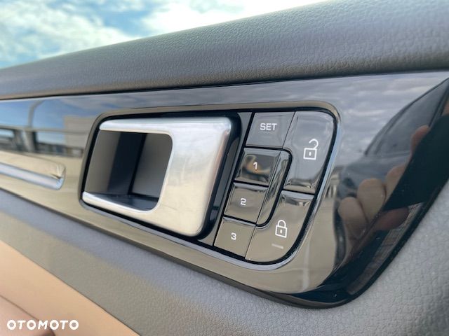 Porsche Cayenne Platinum Edition - 28