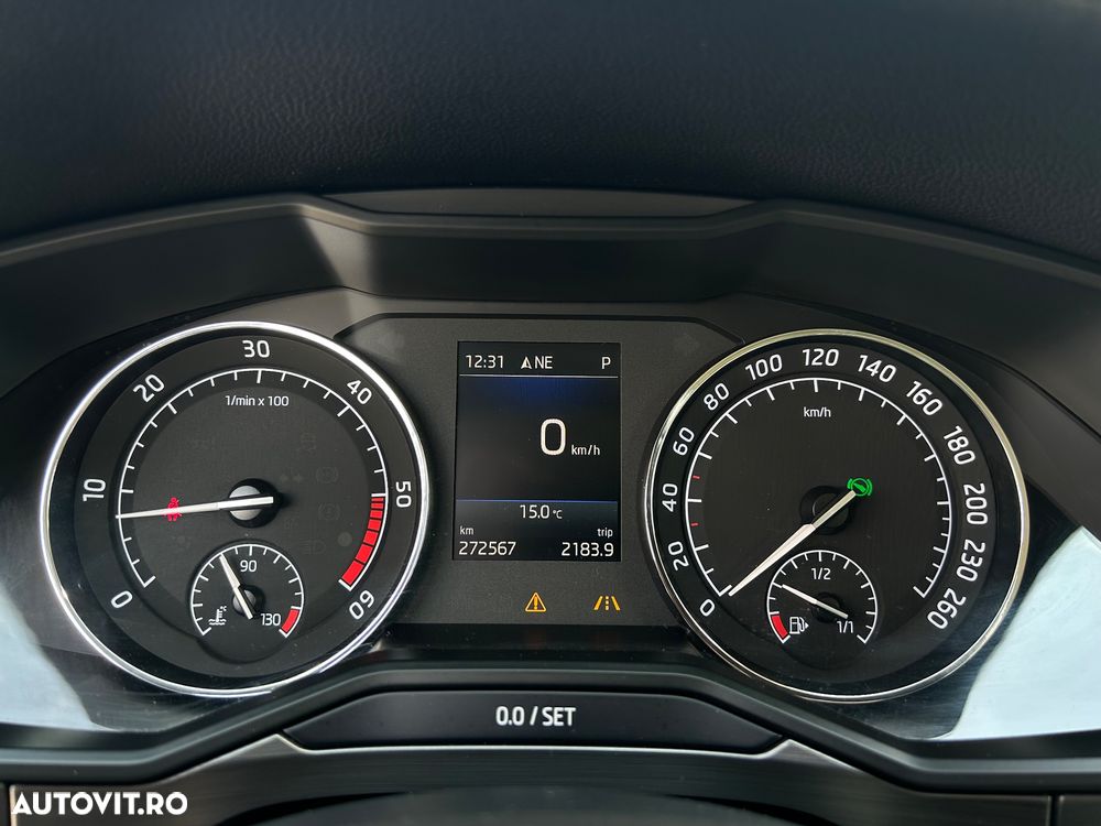 Skoda Superb 2.0 TDI 4X4 DSG Sportline - 25