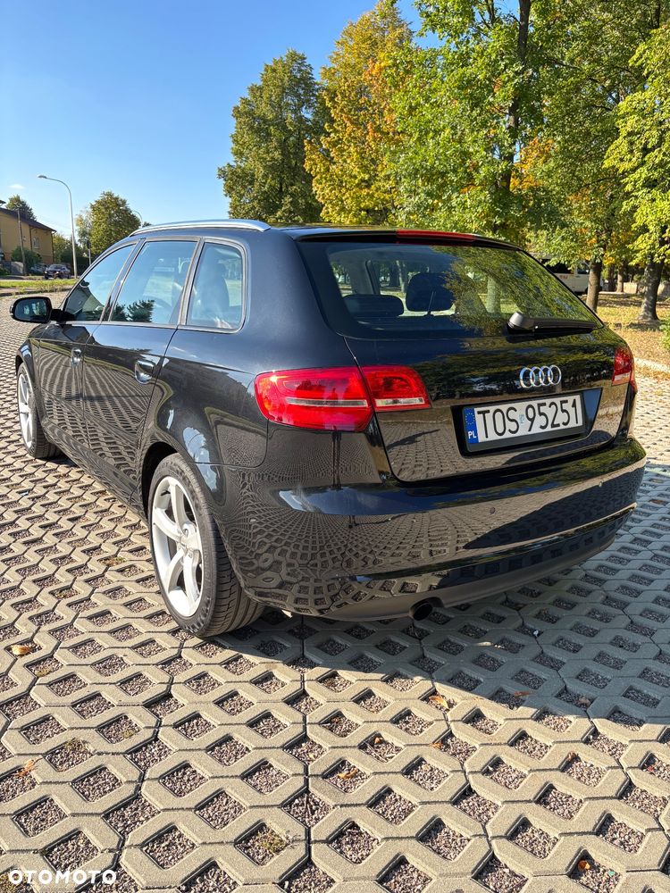 Audi A3 Sportback - 8