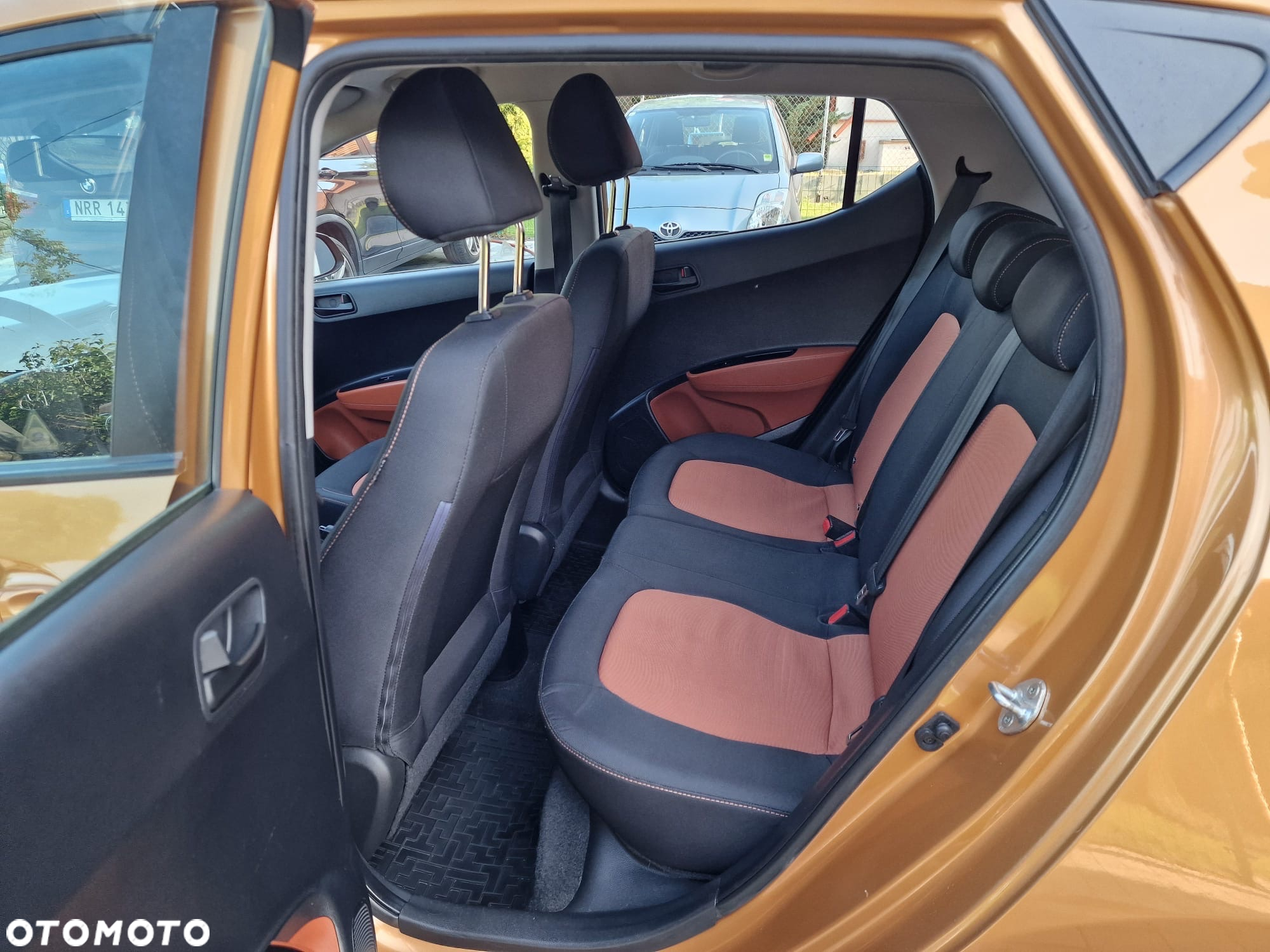 Hyundai i10 1.0 Premium - 12