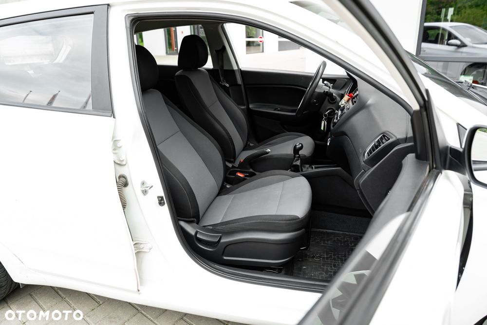 Hyundai i20 1.2 - 22