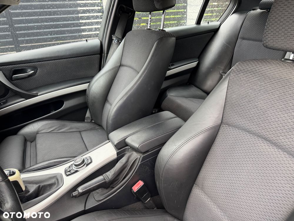 BMW Seria 3 318d DPF Edition Sport - 20