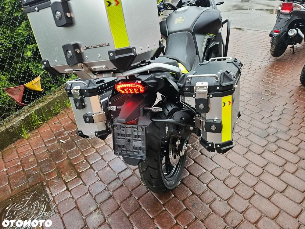 QJMOTOR SVT 650 - 20