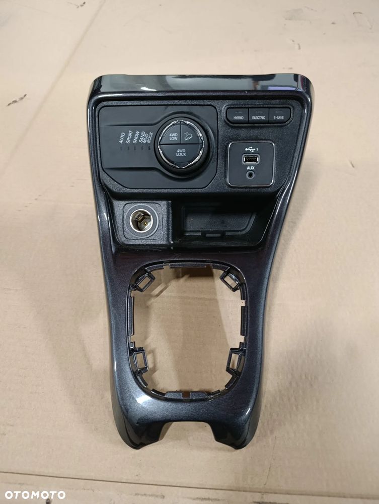 JEEP COMPASS II 2 PANEL PRZEŁĄCZNIK TRYBU JAZDY RAMKA ZMIANY BIEGU 53243399 - 1