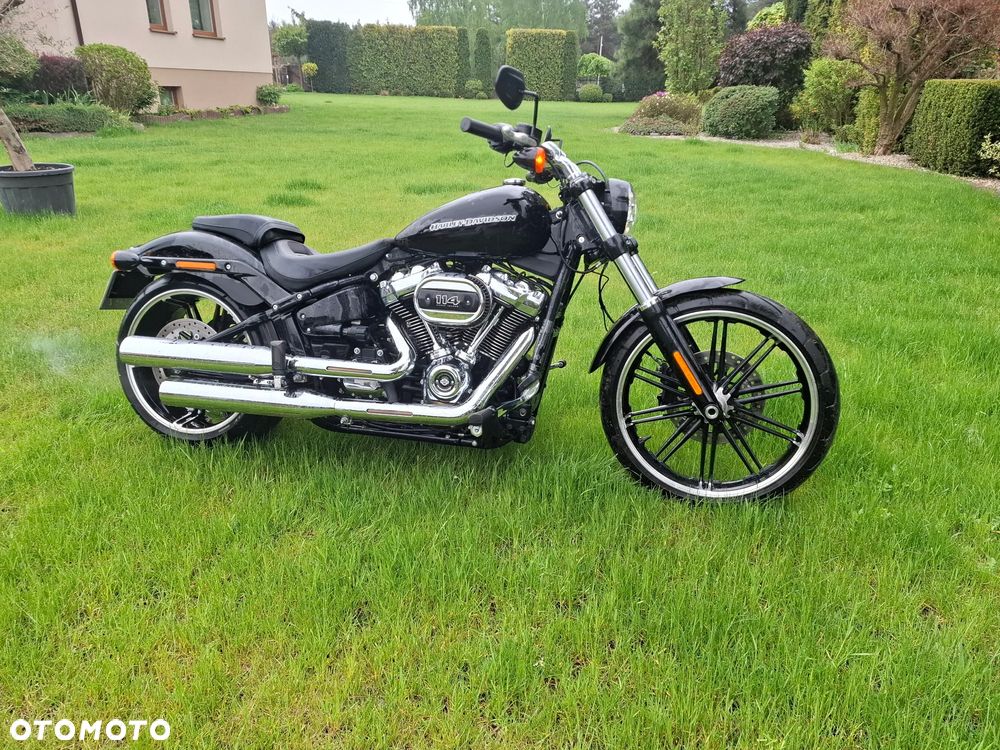 Harley-Davidson Softail Breakout - 7
