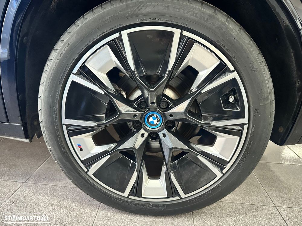 BMW iX3 M Sport Impressive - 5