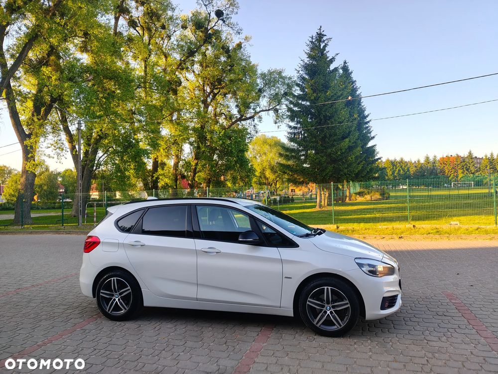 BMW Seria 2 218d Sport - 33