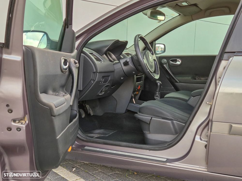 Renault Mégane Break 1.5 dCi Confort - 11