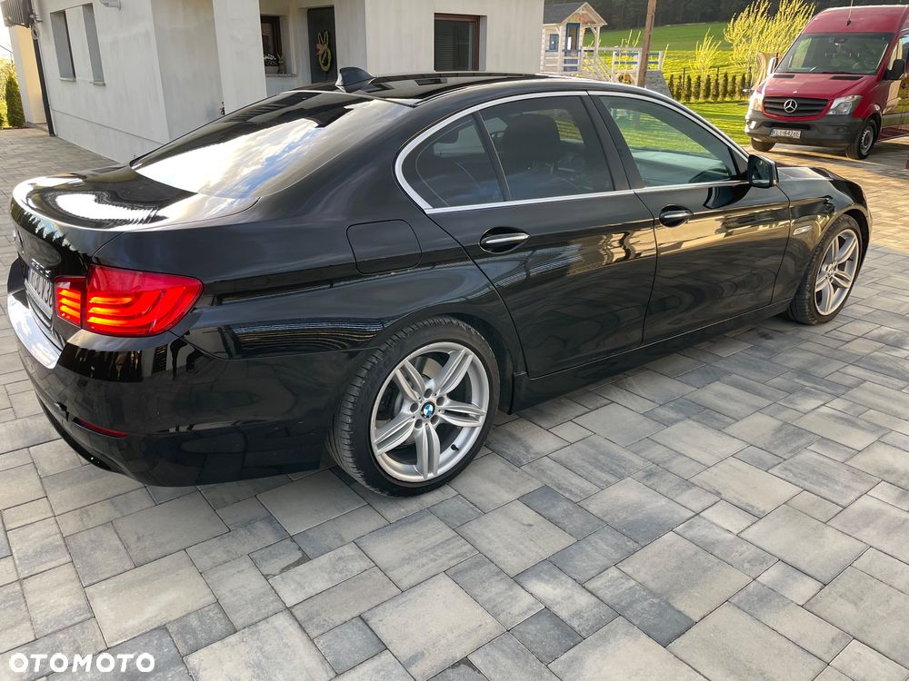 BMW Seria 5 530d xDrive - 6