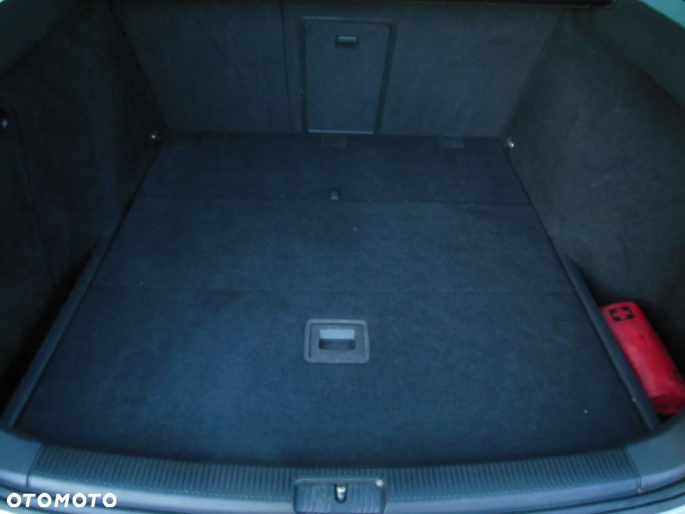 Volkswagen Golf 1.2 TSI BlueMotion Technology Comfortline - 25
