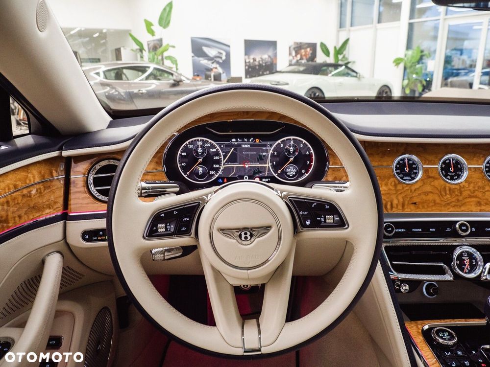 Bentley Flying Spur - 19