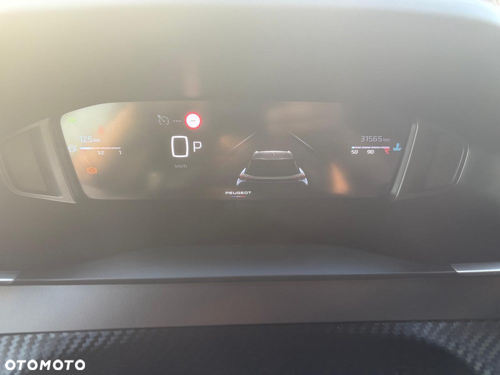 Peugeot 2008 PureTech 130 EAT8 Active - 12