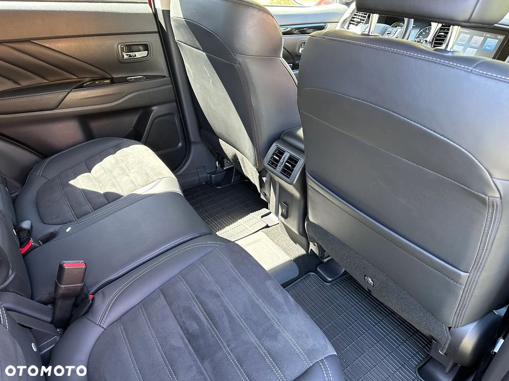 Mitsubishi Outlander Instyle - 4