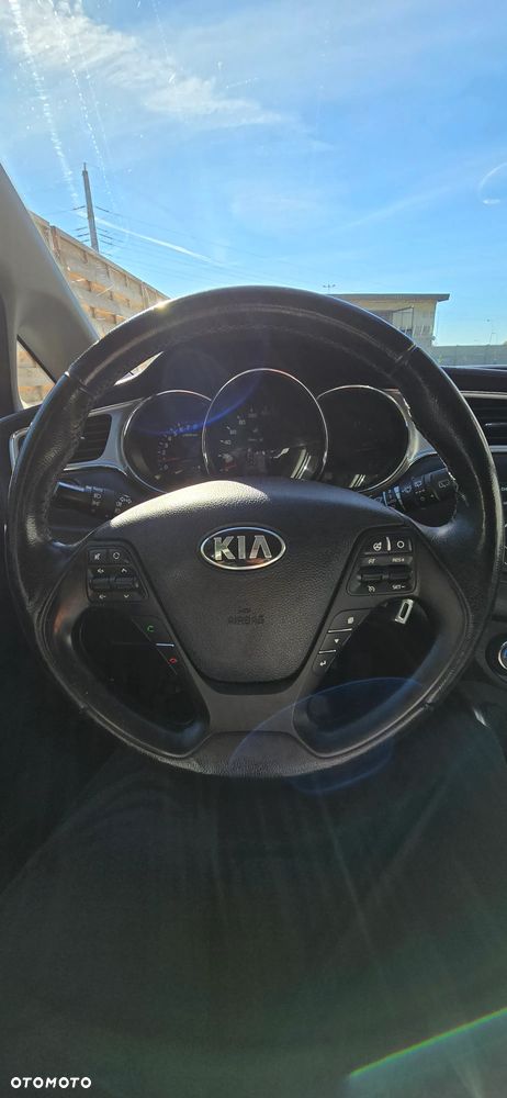 Kia Ceed 1.0 T-GDI L - 12