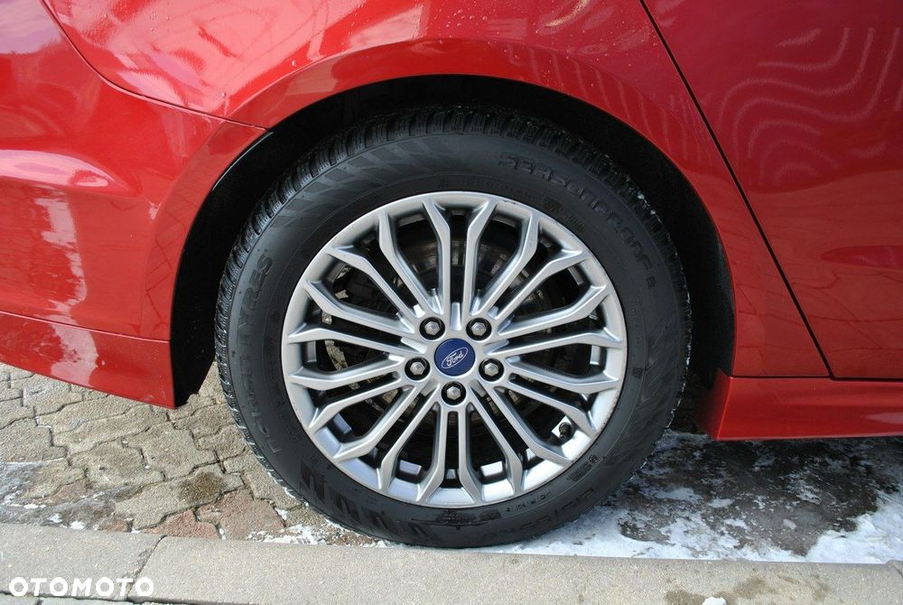 Ford Mondeo 2.0 EcoBlue Titanium - 28