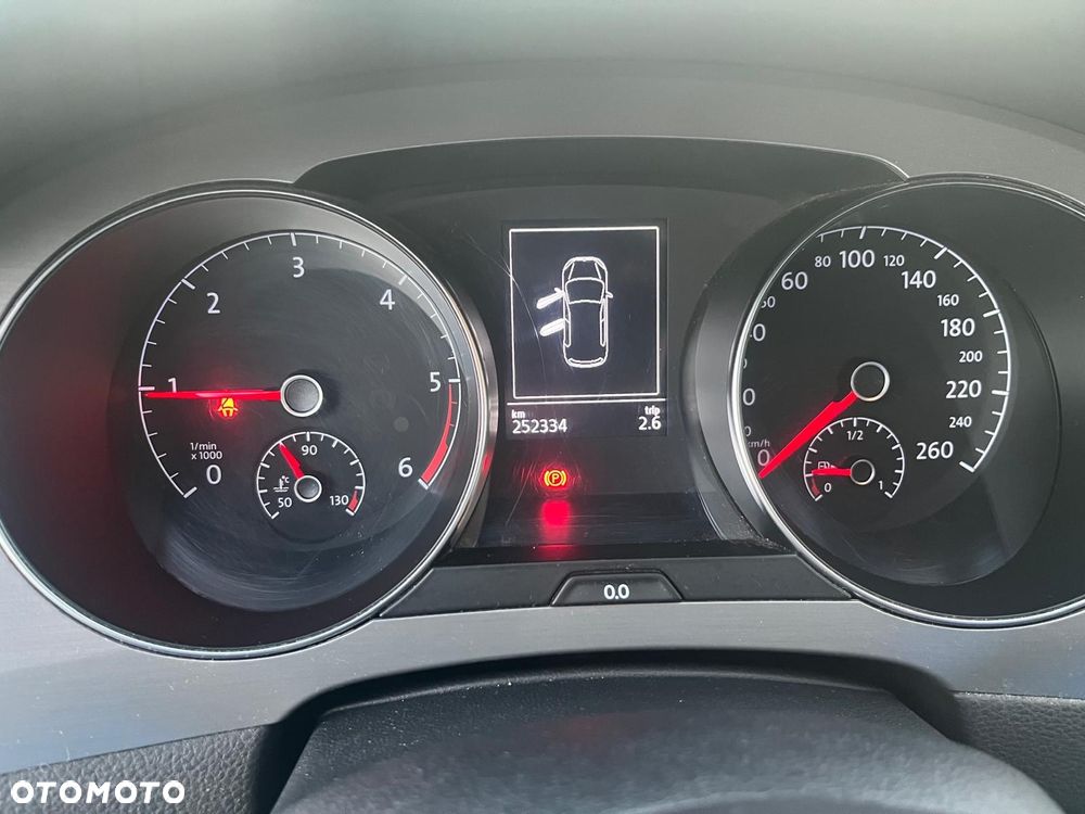 Volkswagen Golf Sportsvan - 12