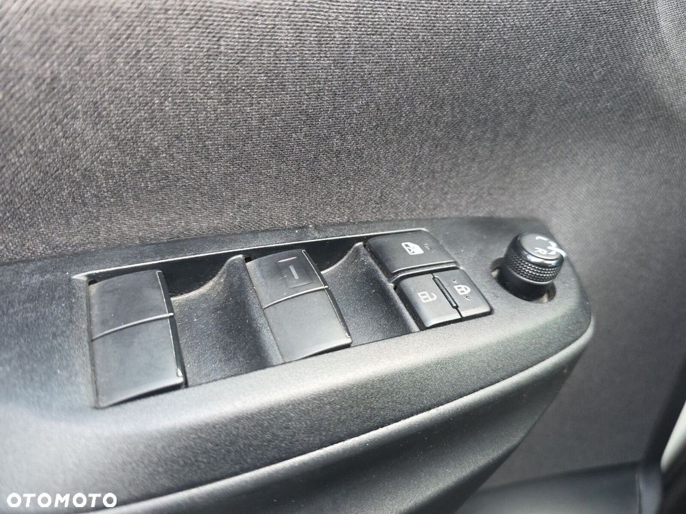 Toyota Yaris 1.5 Comfort - 11