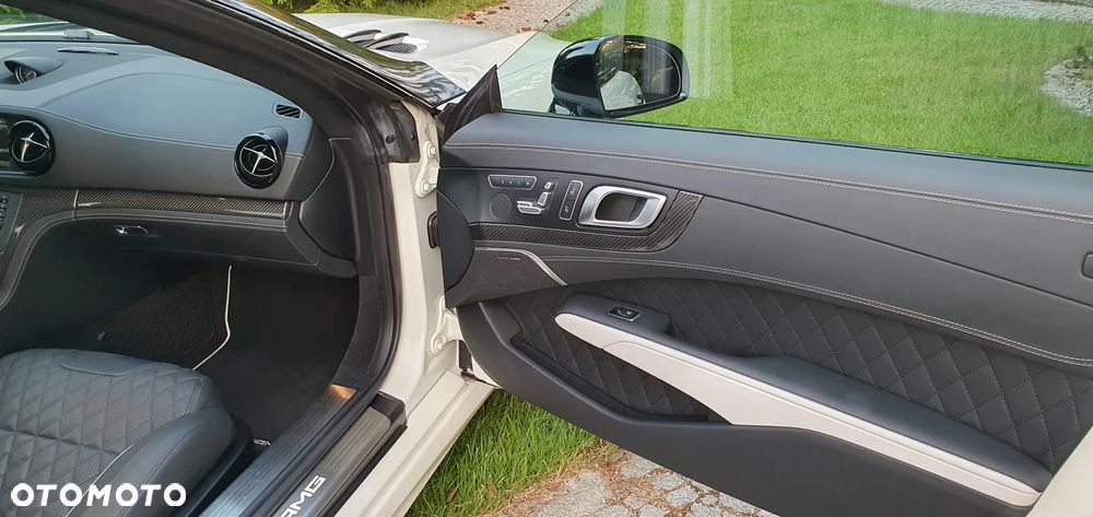 Mercedes-Benz SL 63 AMG AMG Speedshift 7G-MCT 2LOOK Edition - 11