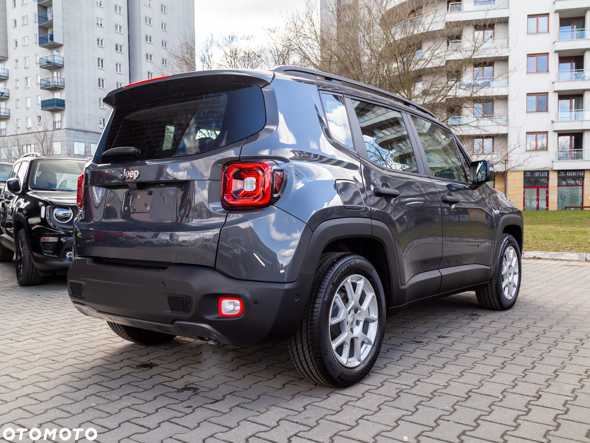 Jeep Renegade 1.5 T4 mHEV Altitude FWD S&S DCT - 6