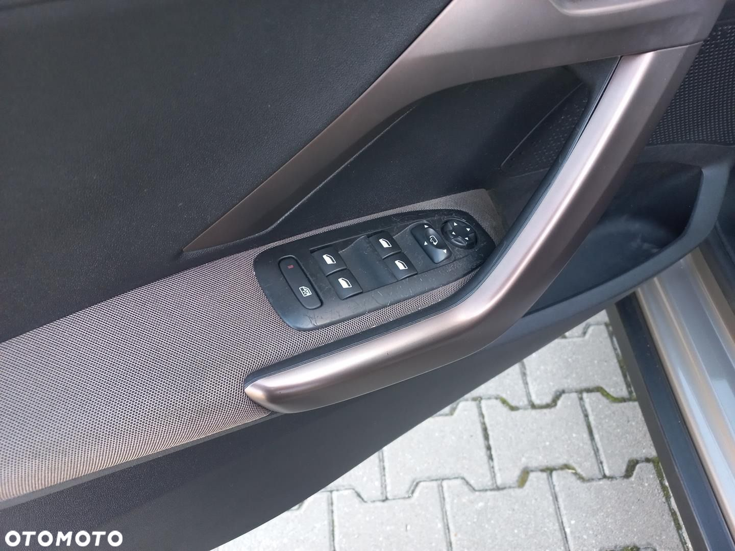 Peugeot 2008 1.6 e-HDi Style S&S - 18