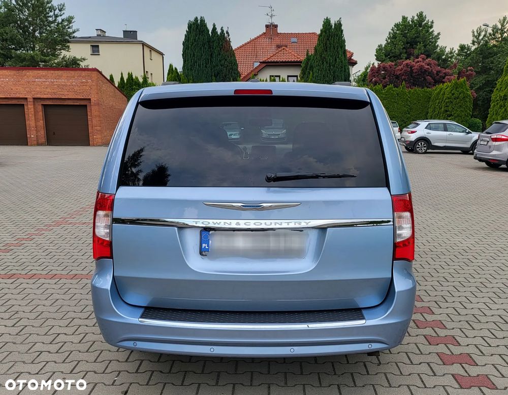 Chrysler Town & Country 3.6 Limited - 14
