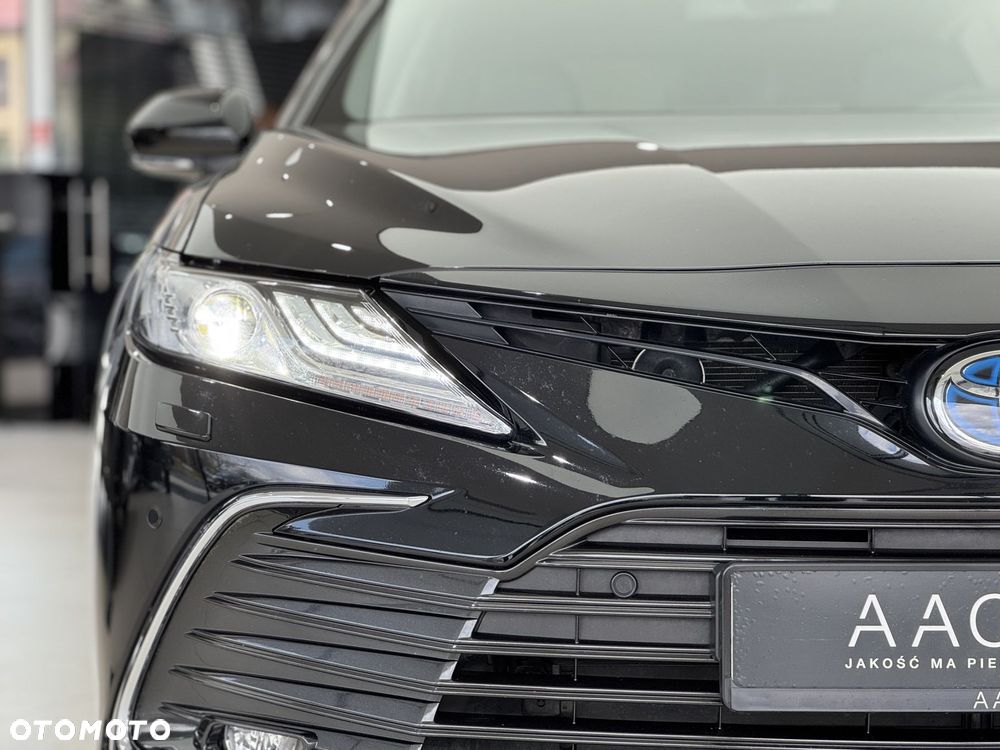 Toyota Camry - 40