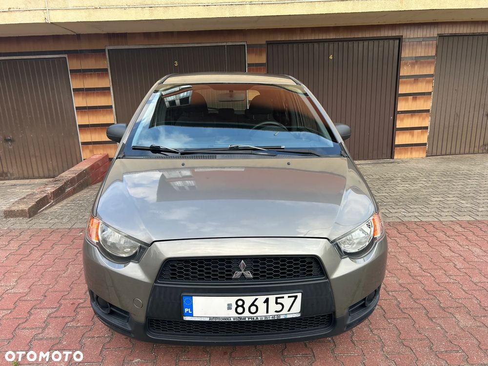 Mitsubishi Colt - 6