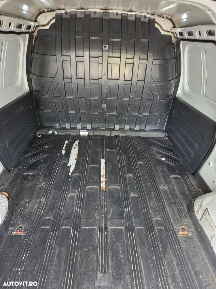Dacia Logan Van - 2