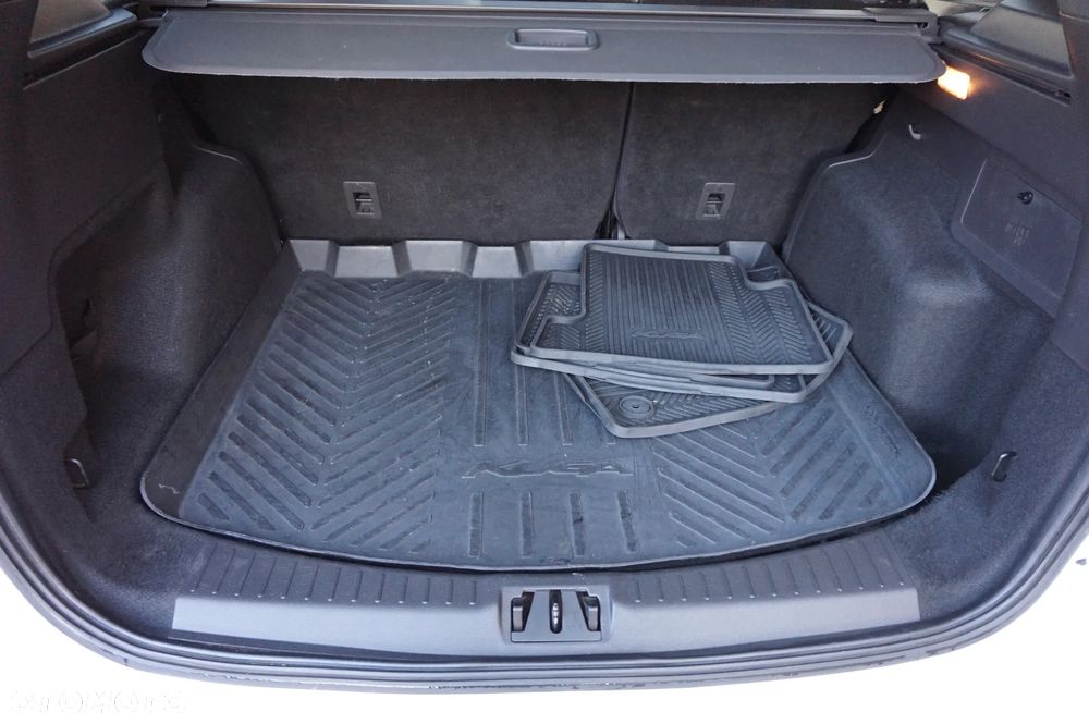 Ford Kuga 1.5 EcoBoost FWD ST-Line ASS - 23