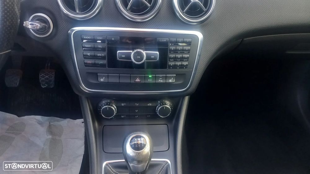 Mercedes-Benz A 180 CDI (BlueEFFICIENCY) Urban - 18