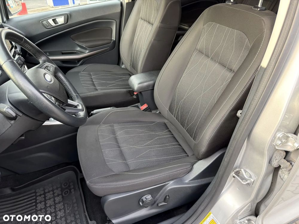 Ford EcoSport - 17