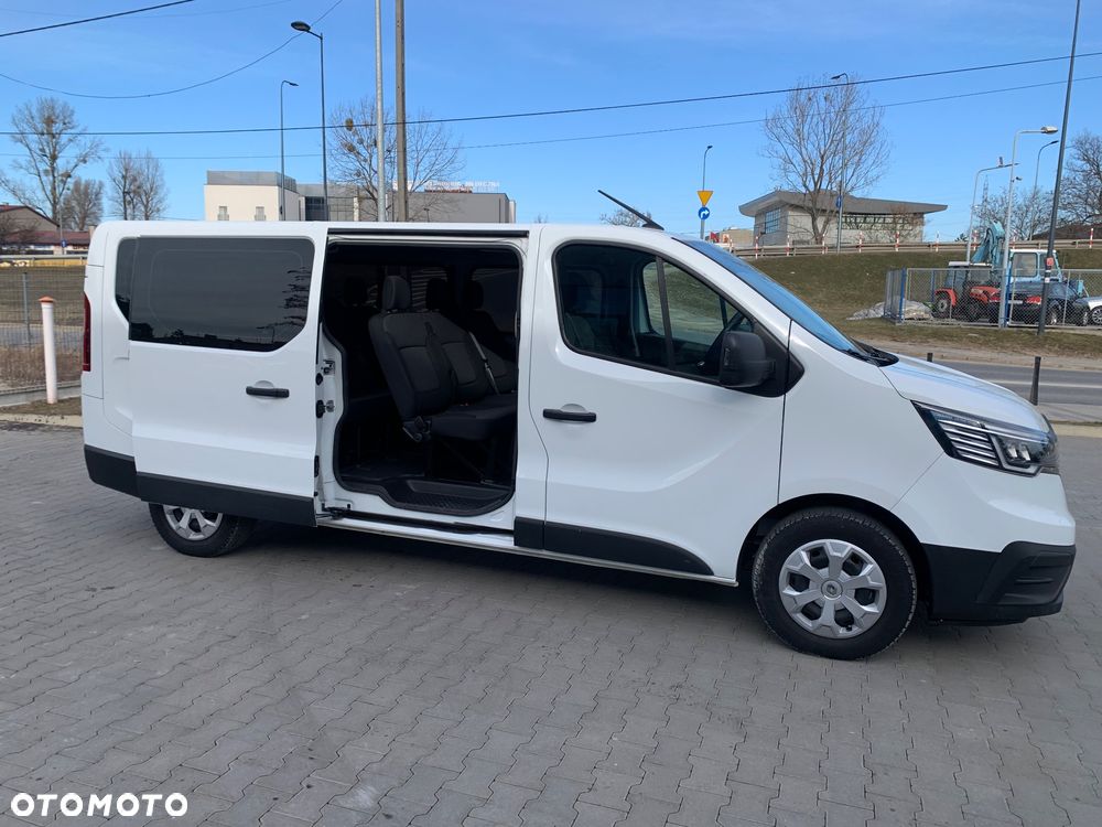 Renault Trafic 2.0 dCi - 13