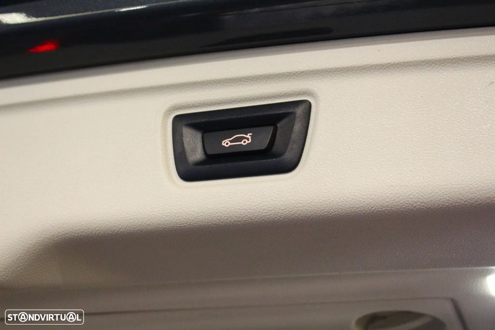 BMW 318 d Line Luxury Auto - 20