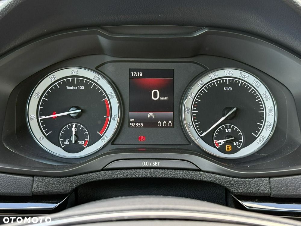 Skoda Karoq 1.5 TSI ACT GPF 4x2 Sportline - 24