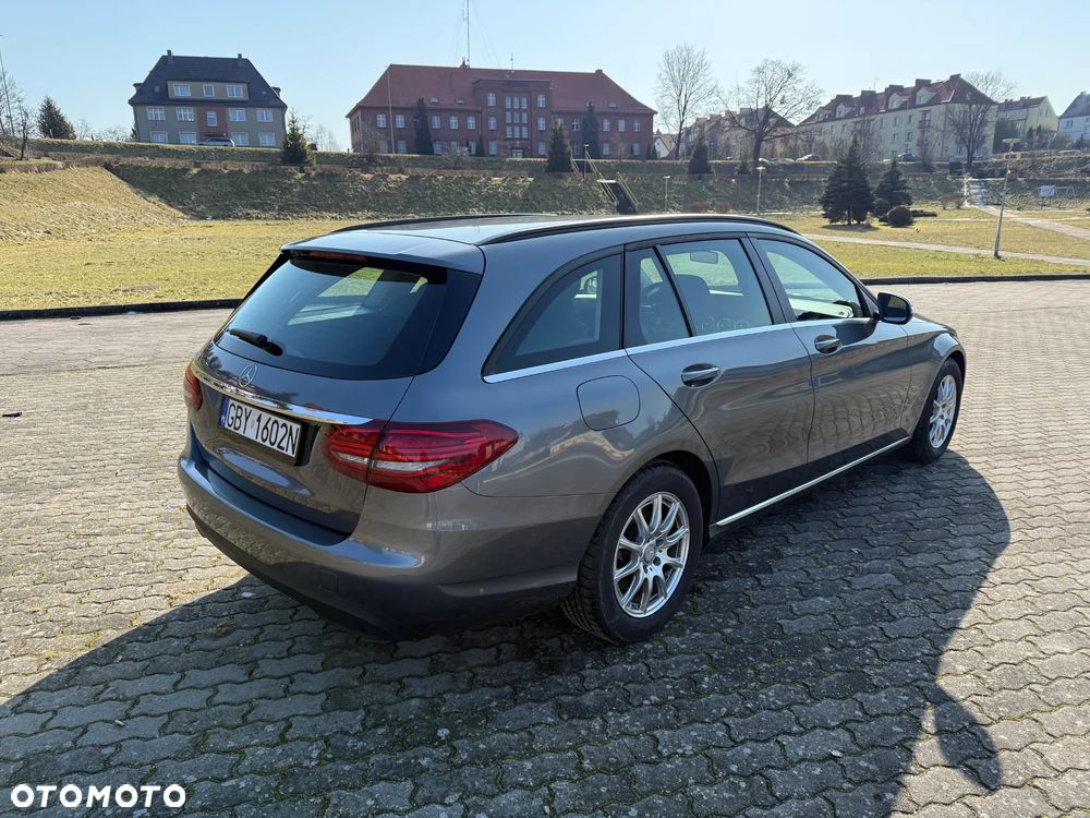 Mercedes-Benz Klasa C 180 - 9