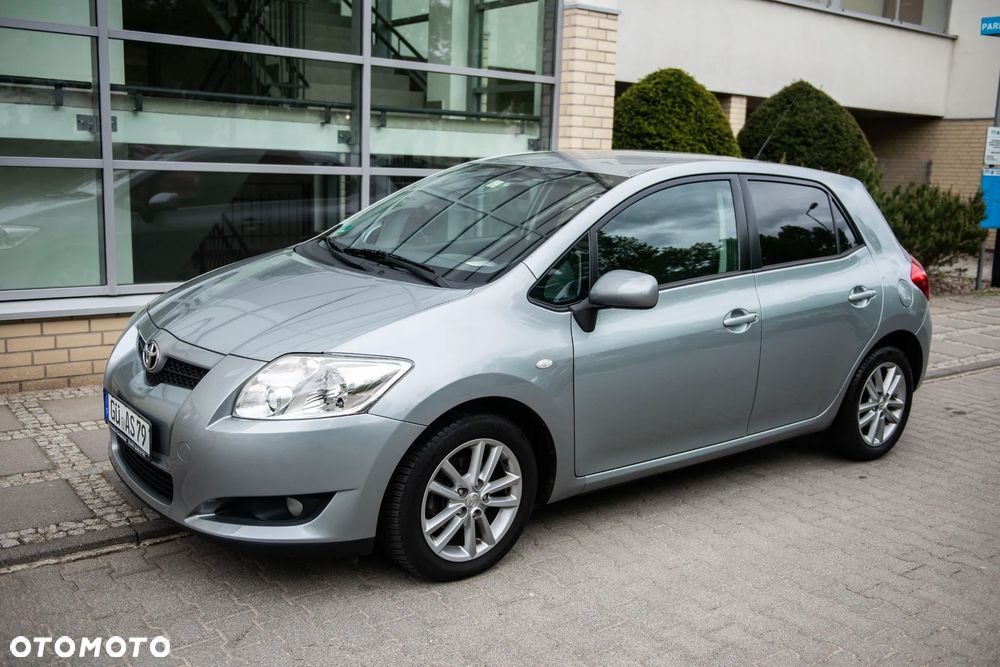 Toyota Auris 1.33 VVT-i Premium - 2