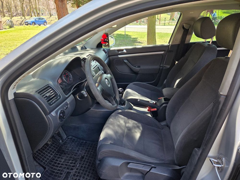 Volkswagen Jetta 1.9 TDI Comfortline - 6