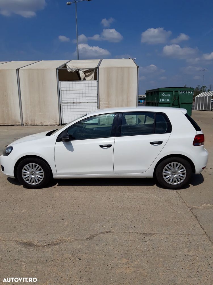 Volkswagen Golf 1.6 TDI DPF Trendline - 4