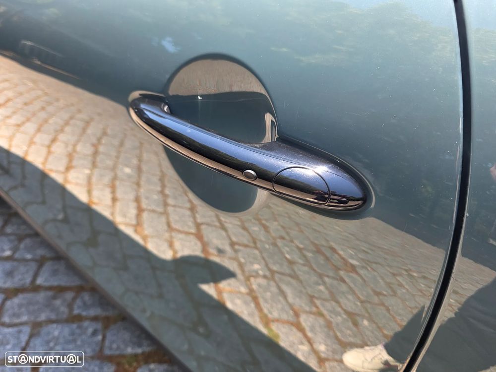MINI 3 Portas Cooper SE Premium Essential - 8