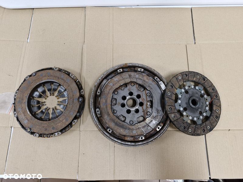 renault clio iv 1.5 dci dwumasa sprzęgło komplet docisk tarcza 123107790r - 5